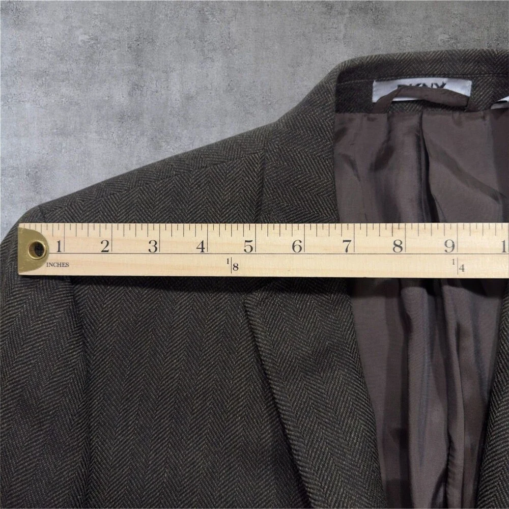 DKNY Mens Blazer Sport Coat Two Button Jacket 40R WOOL Brown Herringbone Suits